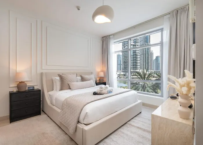 A Chic Flat That Sleeps 4 In Bonaire Park Island Dubai Marina