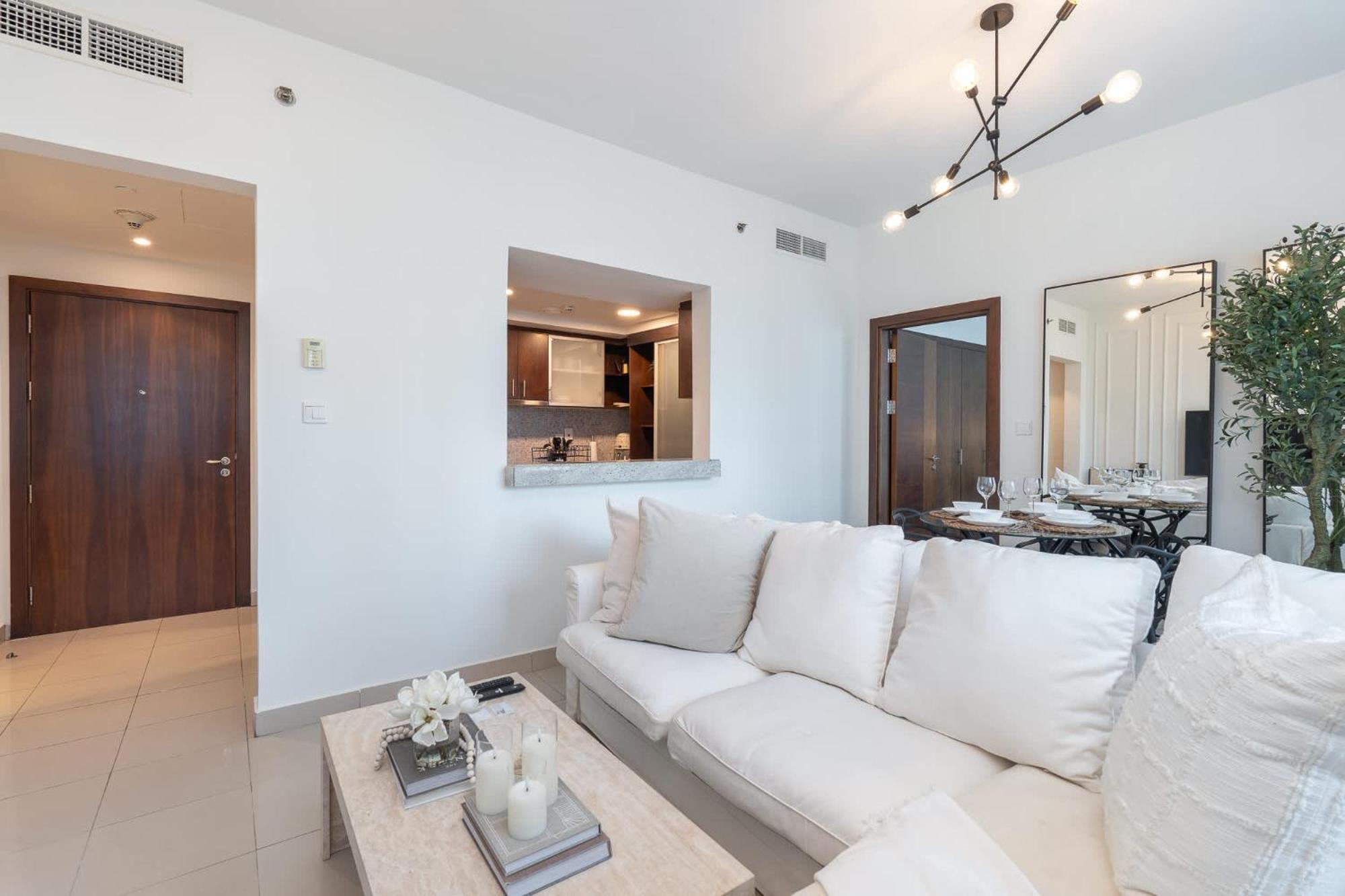 A Chic Flat That Sleeps 4 In Bonaire Park Island Marina Dubai