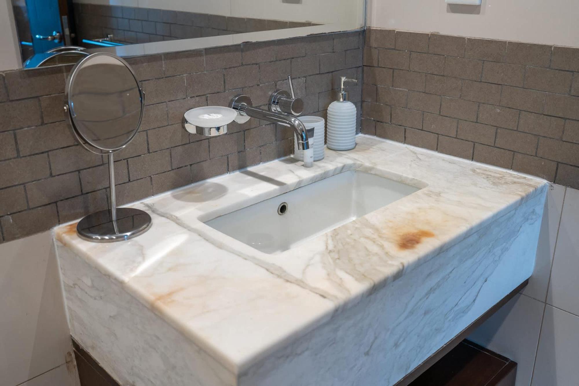 A Chic Flat That Sleeps 4 In Bonaire Park Island Marina Apartment Dubai